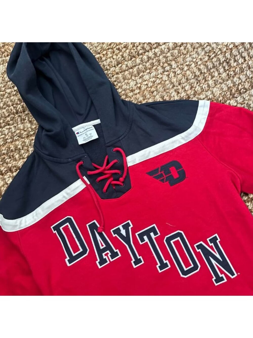 Champion University of Dayton Flyers Hockey Hoodie Sweatshirt Red Black Lace Up